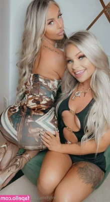 wydstepsissy - I wonder where this goes  Go subscribe to my sexy fuck friend 