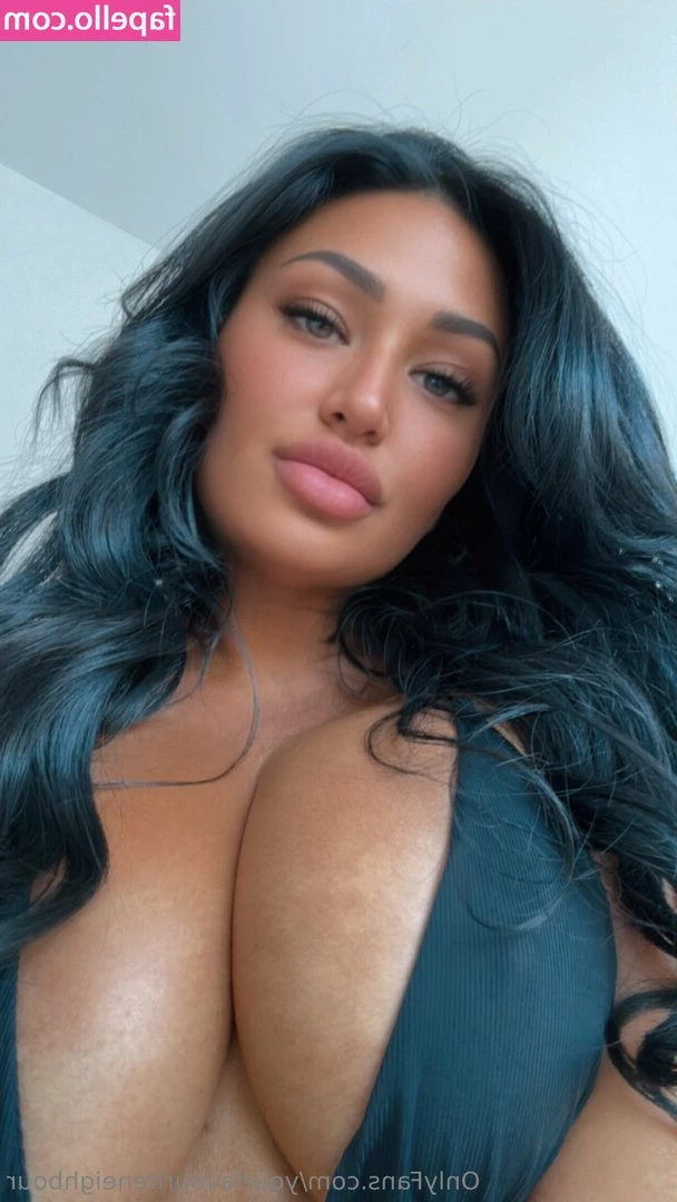 yourfavouriteneighbour [ yourfavouriteneighbour-1 ] - my bra is too small :x