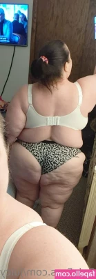juicybootybbw - Do you like my wet body?💦
