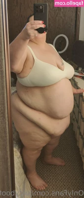 juicybootybbw - Fun-sized and full of energy – just how you like it, right?