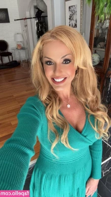 taylorvixxenfree - miss me? 😚