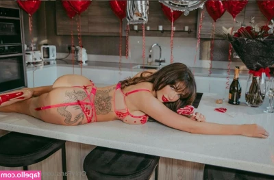 Kiki Daniels [ kiki-daniels-1 ] - Available for skypes and sexting this morning  I ll be streaming on 