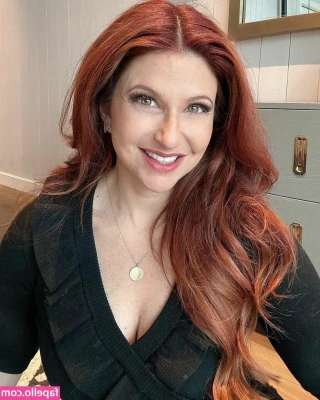 Rachel Nichols [ rachel-nichols ] - Do we like the boots? 🤩