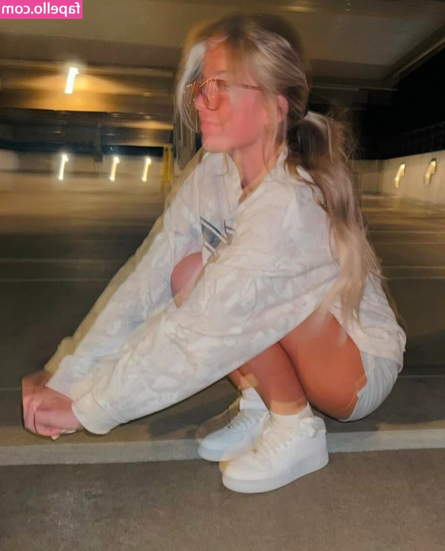 Sarah Lindstrom [ sarah-lindstrom-1 ] - These feet make your dick look tiny  FJ video on my vip page 