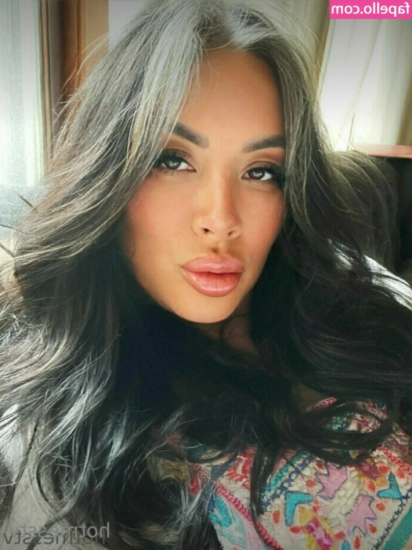 hotmesstv - God DAMN she thick