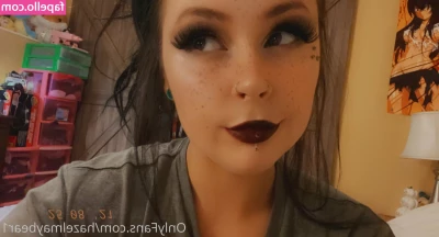 free_gh0sty_ghoul [ free-gh0sty-ghoul ] - Grilling out drinking wine naked