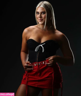 Olena Sadovska [ olena-sadovska ] - Are you feeling frisky?