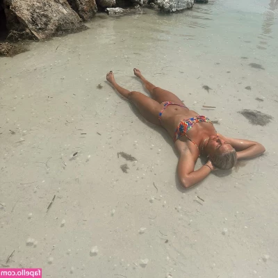 Olena Sadovska [ olena-sadovska ] - Let get wet 😈
