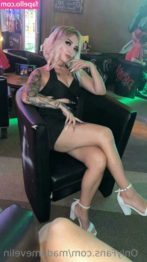eveliinxxx - Do you want to see how naughty I can be