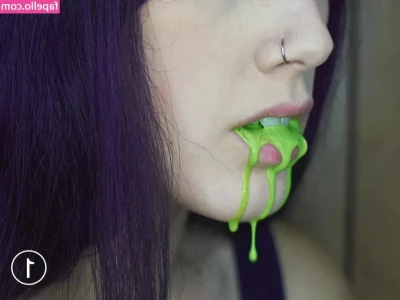 Shandude - Watch me Twerk my fat ass all over the HUGE cock my pussy is so wet