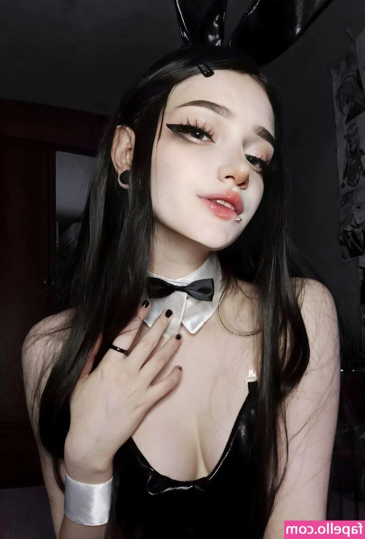 _rissai_ Rissai _cherriss_ [ rissai-rissai-cherriss ] - I got some heavy tits 😉😇🌹