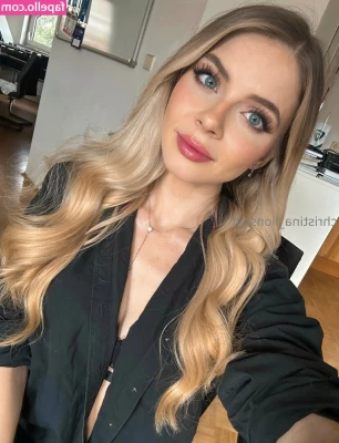 Christina Lionscat [ christina-lionscat ] - I know you want it so badly 😋