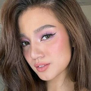 Belle Mariano