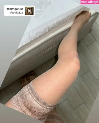 Selma Kopka [ selma-kopka ] - If you haven't had a chance yet to check out my newest video sitting