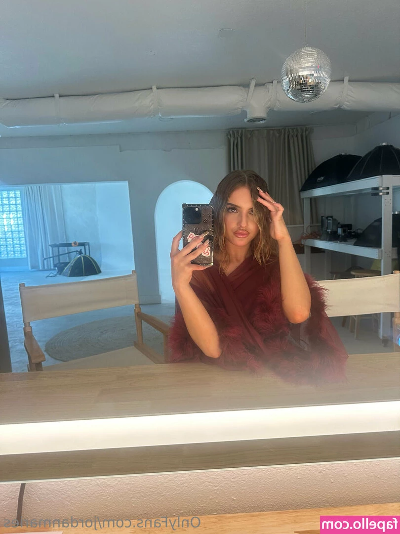 jordanmaries - What happens next  My first time having my pussy sucked and eaten on