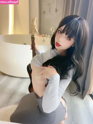 Rioko Cosplay [ rioko-cosplay ] - Shut your brain off and get down on your knees for my Pretty Puppy