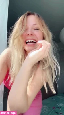 SmileyDani158 - $68 away from getting my fuck machine 😈  Tip this post and receive