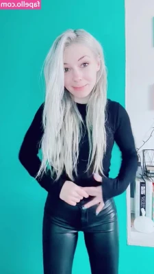 SmileyDani158 - You want some of that?😈😈