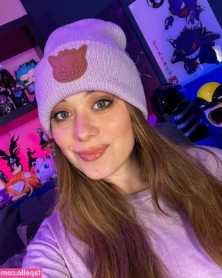 Kacee Cavazos [ kacee-cavazos ] - 🚨 NEXT HOUR ONLY! 🚨 I'm sending you over 4 hours of LIVE STREAM