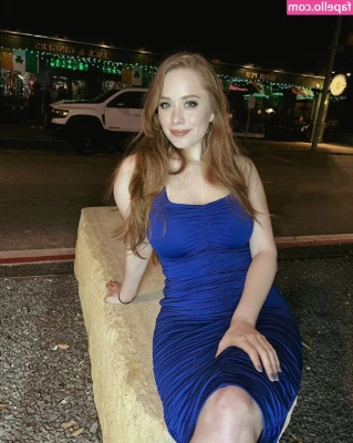 Kacee Cavazos [ kacee-cavazos ] - Another Screenshot from my live the other night  Tips make me do