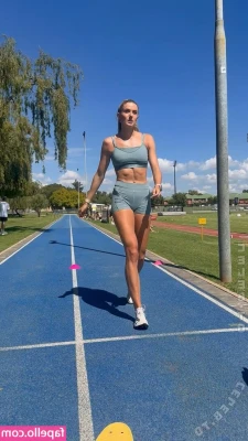 Alica Schmidt [ alica-schmidt-1 ] - I don't even need to say anything, this photo has already said