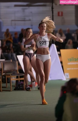 Alica Schmidt [ alica-schmidt-1 ] - Do y’all ever scroll deep through the timeline? Just wondering