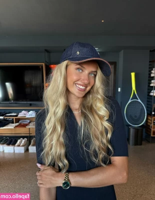 Alica Schmidt [ alica-schmidt-1 ] - Un poco más  pero en video