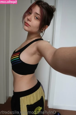 joy.elizabeth [ joy-elizabeth ] - I want to show off my ass! lets schedule a skype date so you can see