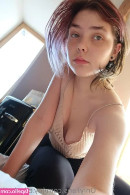joy.elizabeth [ joy-elizabeth ] - Want to have some naughty fun? 😈🖤