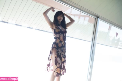 Mariri Sugimoto [ mariri-sugimoto ] - check your dms if you wanna give me a facial 💦🖤