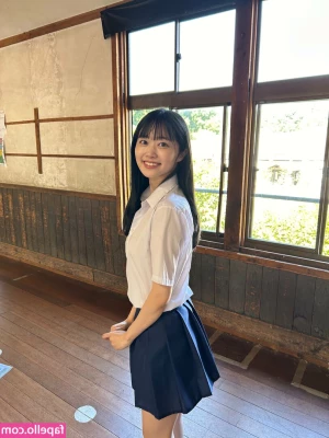 Mariri Sugimoto [ mariri-sugimoto ] - Do you like leggy beauties