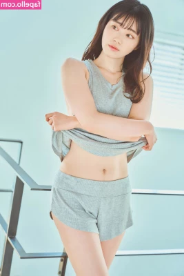 Mariri Sugimoto [ mariri-sugimoto ] - Do you like it when I turn my back to you?💋💋💋Candy