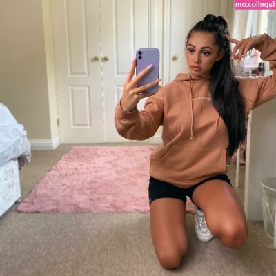 Chloe Reynolds [ chloe-reynolds ] - I found a little bunny and a feisty fox in the garden! You’re not