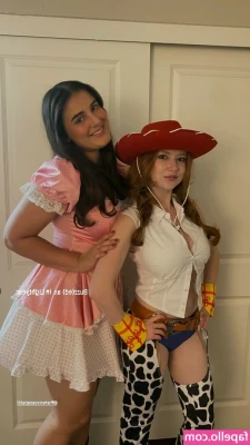 Francesca Capaldi [ francesca-capaldi ] - Boob morning ☀️ ☺️
