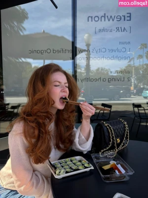 Francesca Capaldi [ francesca-capaldi ] - Call me on the dm