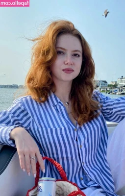 Francesca Capaldi [ francesca-capaldi ] - Serious..