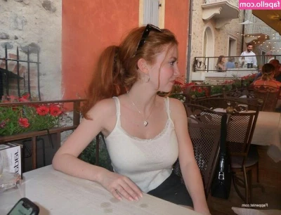 Francesca Capaldi [ francesca-capaldi ] - Mani pedi