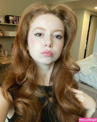 Francesca Capaldi [ francesca-capaldi ] - I want a boyfriend 💕