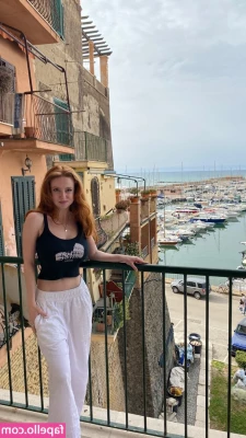 Francesca Capaldi [ francesca-capaldi ] - Come spank me