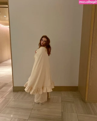 Francesca Capaldi [ francesca-capaldi ] - Make me squirt