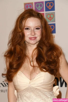 Francesca Capaldi [ francesca-capaldi ] - Advent Calander Day 21Come sit on my lap and tell me what you want