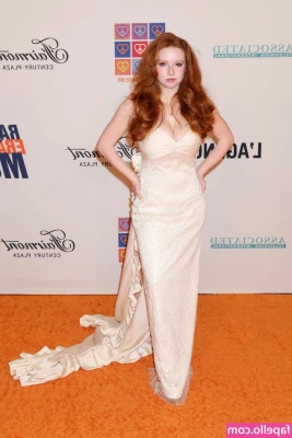 Francesca Capaldi [ francesca-capaldi ] - Let s play and flirt  This video is