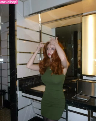 Francesca Capaldi [ francesca-capaldi ] - Desire isn t just about the body