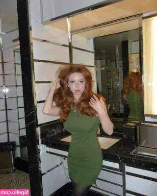 Francesca Capaldi [ francesca-capaldi ] - Half price sexting for the next 24 hours   5 for 10 mins  let me