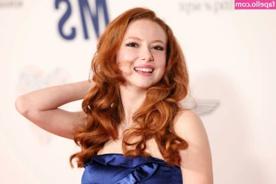 Francesca Capaldi [ francesca-capaldi ] - Bienvenidos al mes del amor y la amistad  Por ser el mes más lindo 