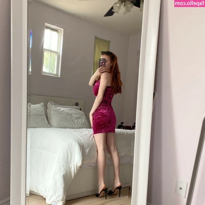 Francesca Capaldi [ francesca-capaldi ] - Old video: big belly, big cigar and big load…