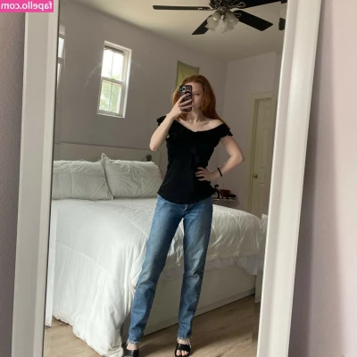 Francesca Capaldi [ francesca-capaldi ] - I deserve everything