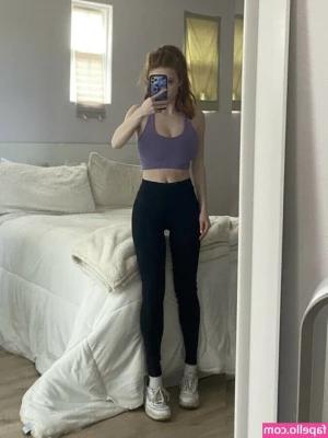 Francesca Capaldi [ francesca-capaldi ] - Do you prefer collaboration content or solo?