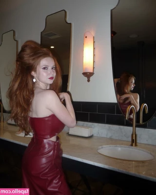Francesca Capaldi [ francesca-capaldi ] - There is room in my bed and your invited