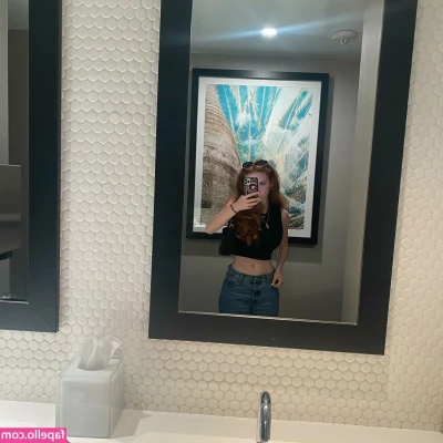 Francesca Capaldi [ francesca-capaldi ] - Tip this post to see more content 😏😏 I love doing this 😍